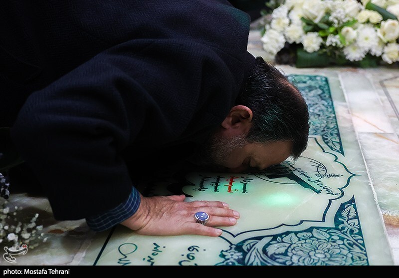 مراسم گرامیداشت روز پاسدار بر سر مزار شهید سلامی