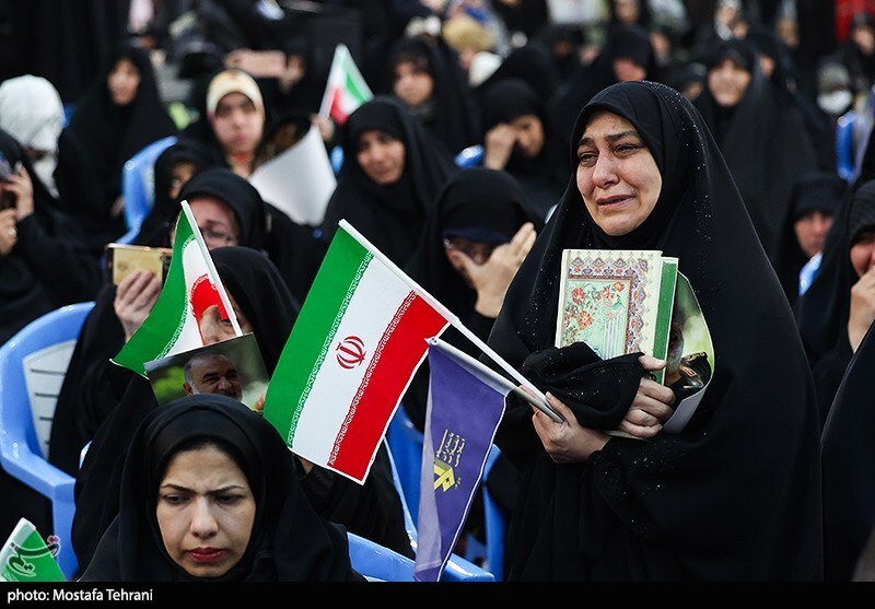 مراسم گرامیداشت روز پاسدار بر سر مزار شهید سلامی