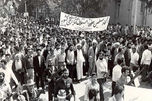 بازخوانی یک رویداد تاریخی/دوم بهمن ارومیه تیرخلاص بر شاهنشاهی در ایران