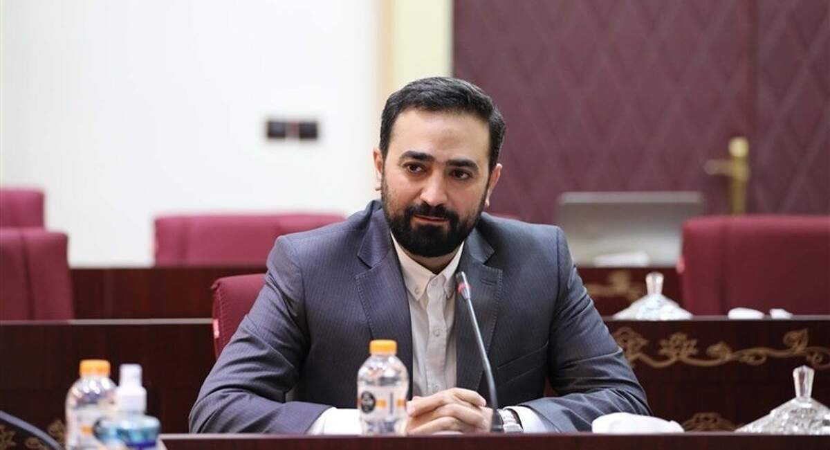 یامین&zwnj;پور: سیاهیِ شب قرار بود چه چیزی را پنهان کند؟