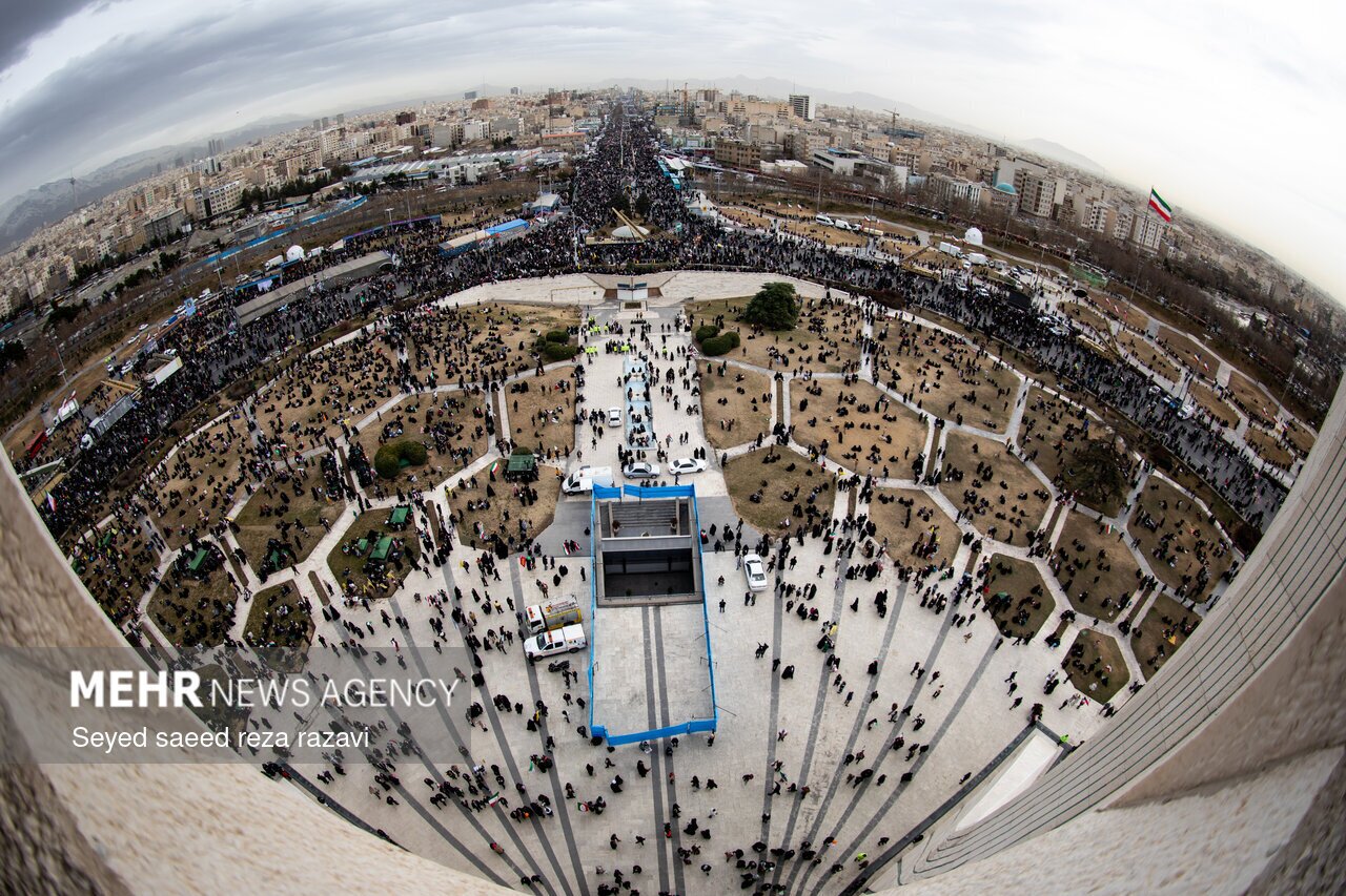 راهپیمایی ۲۲ بهمن در تهران