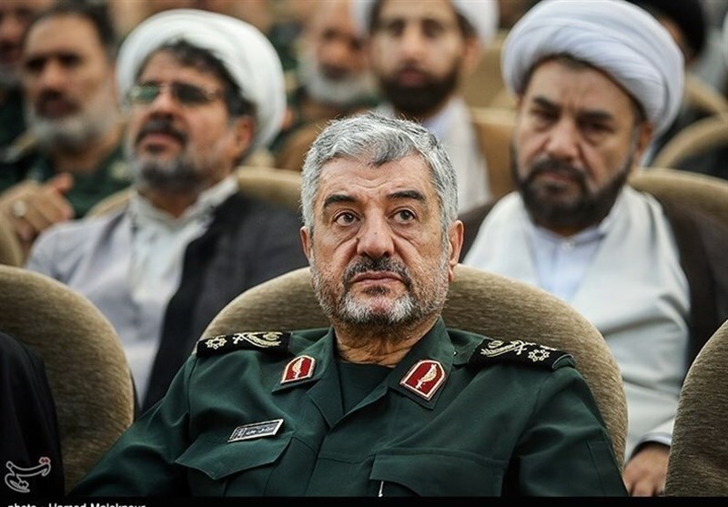 سردار جعفری: هرجا مسئولان زمینه حضور مردم را فراهم کردند مشکلات حل شد