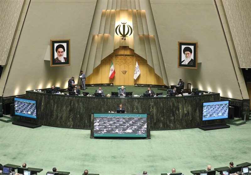 آغاز بررسی بودجه 1405 در صحن مجلس