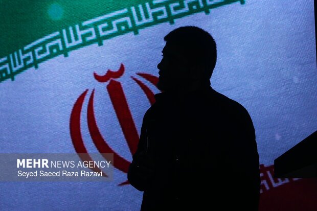 گمانه&zwnj;زنی برای فیلم&zwnj;های &laquo;فجر ۴۴&raquo;؛ کدام چهره ورزشی در &laquo;عمار&raquo; تجلیل شد؟