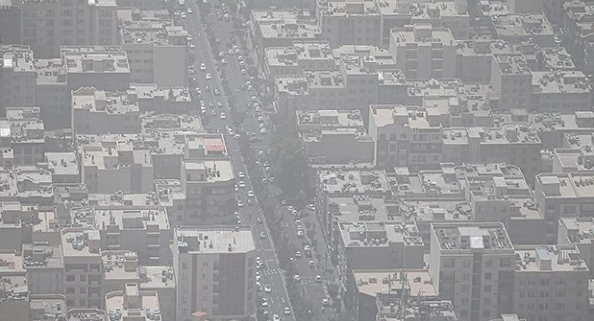 هوای تهران نارنجی ماند