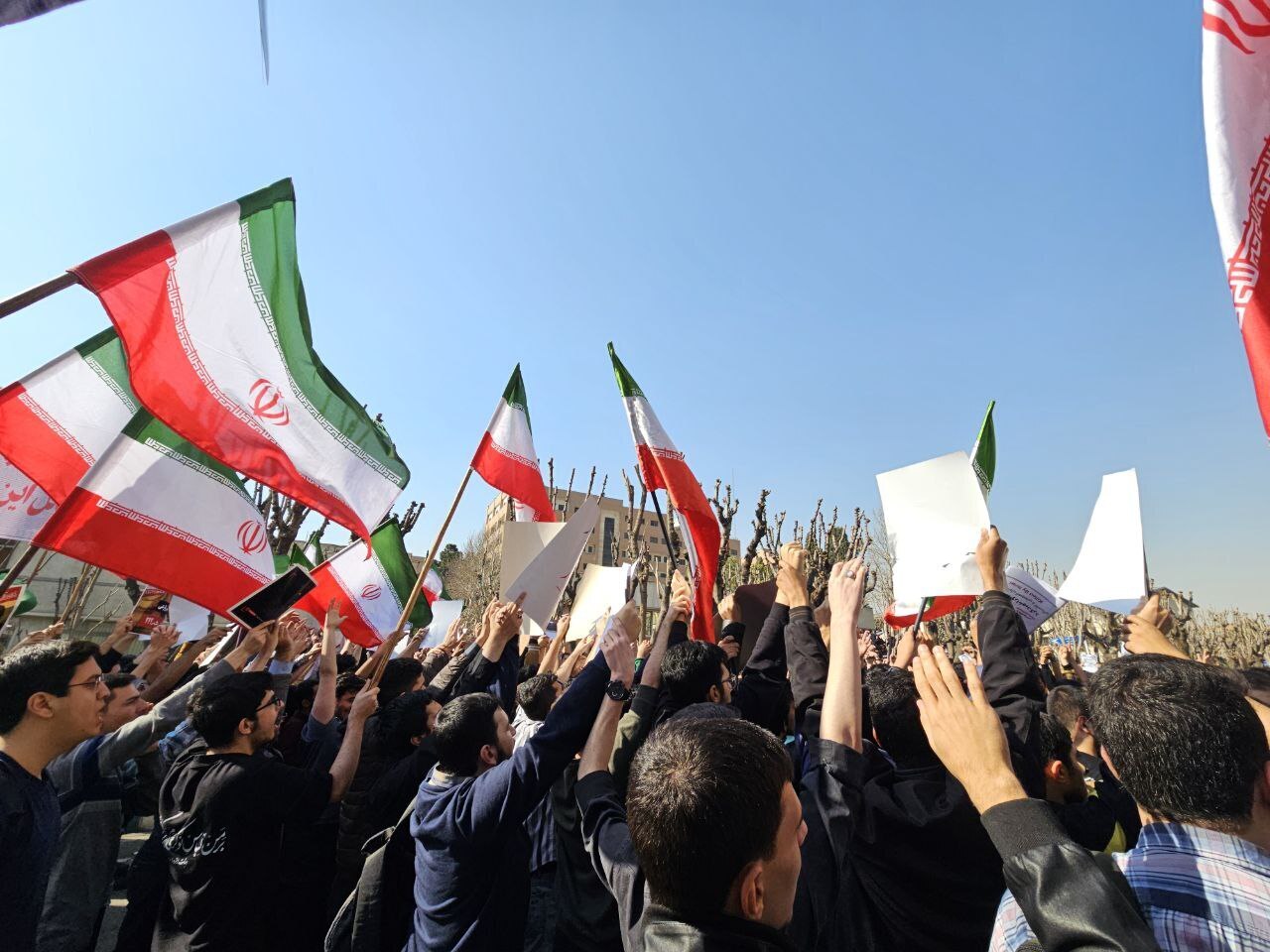 ماجرای دانشگاه شریف چه بود؟/حمله با سلاح سرد و چاقو به عزاداران!+فیلم