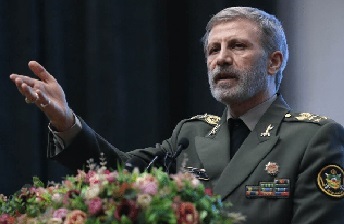 فرمانده کل ارتش برنامه دشمن را فاش کرد/ ممکن است با اشکال دیگری از توطئه دشمن مواجه شویم