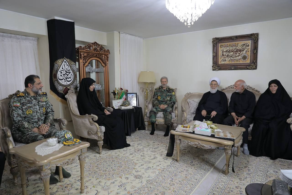 خون پاک شهدا، شکست را به دشمن تحمیل کرد