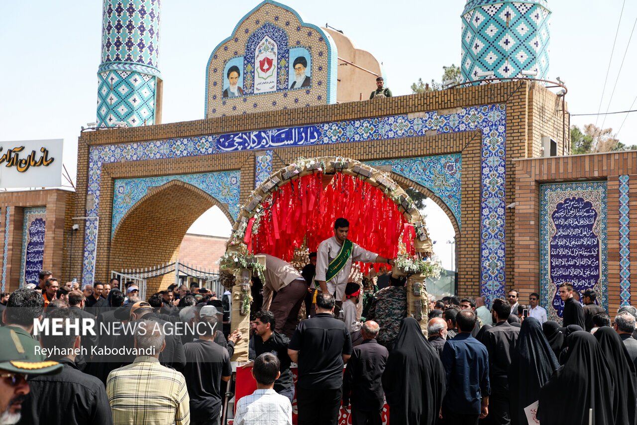 تشییع پیکر ۷ شهید اقتدار ایران در کاشان
