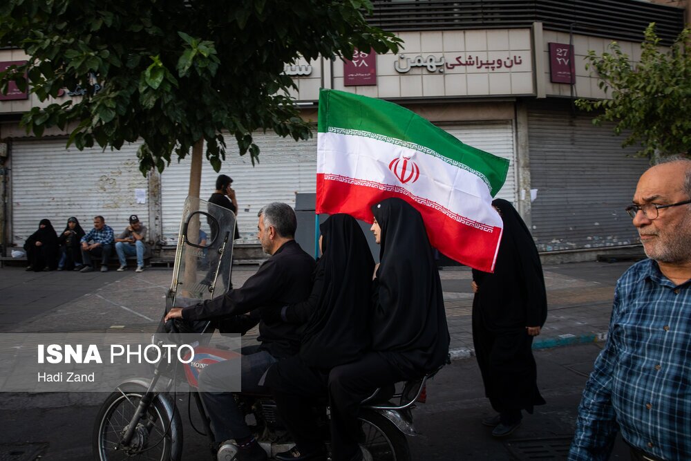 تجمع سراسری حمایت از نیروهای مسلح در اجرای عملیات غرورآفرین «بشارت فتح» - تهران