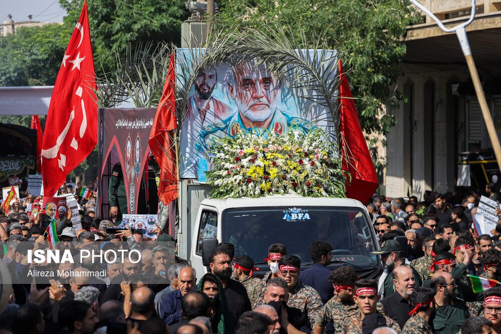 تشییع پیکر شهید سردار «غلامعلی رشید» در دزفول