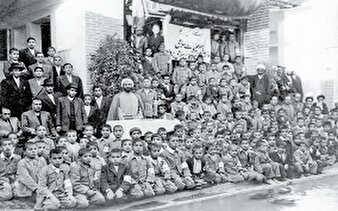 یک ستیز ۳۷ ساله که رژیمی دست نشانده را سرنگون کرد