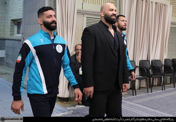 دیدار قهرمانان و مدال‌آوران ورزشی و المپیادهای علمی جهانی