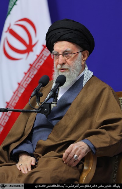 دیدار دست‌اندرکاران کنگره بین‌المللی میرزای نائینی