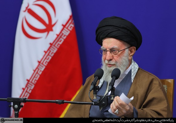 دیدار دست‌اندرکاران کنگره بین‌المللی میرزای نائینی