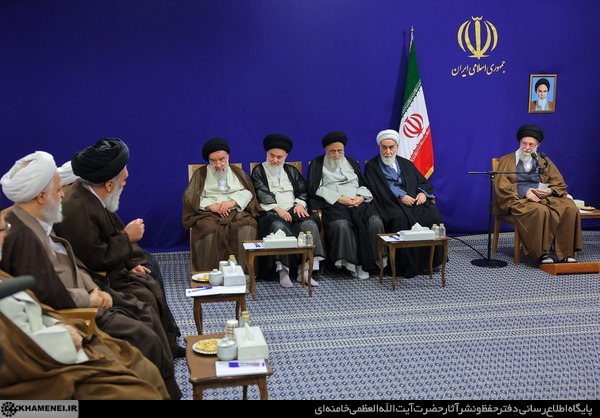 دیدار دست‌اندرکاران کنگره بین‌المللی میرزای نائینی