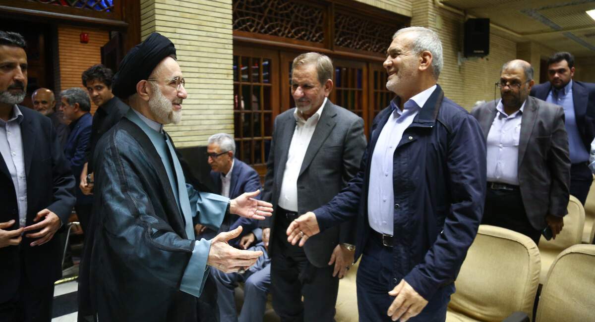 پزشکیان با کمترین درصد واجدان آرا سر کار آمده پزشکیان با کمترین درصد واجدان آرا سر کار آمده