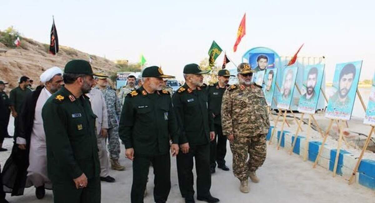 بازدید سردار وحیدی از منطقه دوم دریایی سپاه