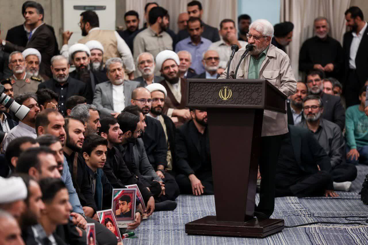 تصاویر دیدار دانش‌آموزان و دانشجویان با رهبرانقلاب