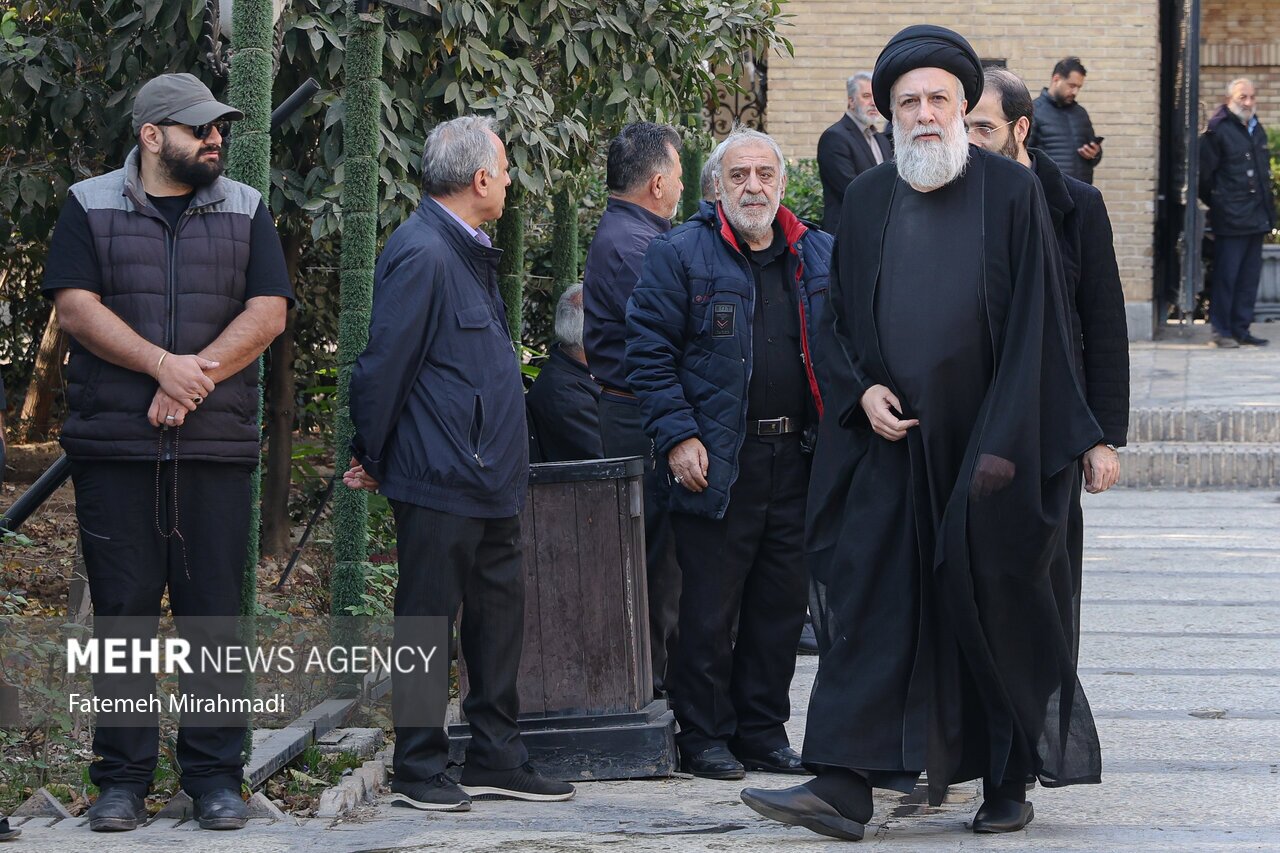 مراسم تشییع پیکر مرحوم سید محمد موسوی مراسم تشییع پیکر مرحوم سید محمد موسوی