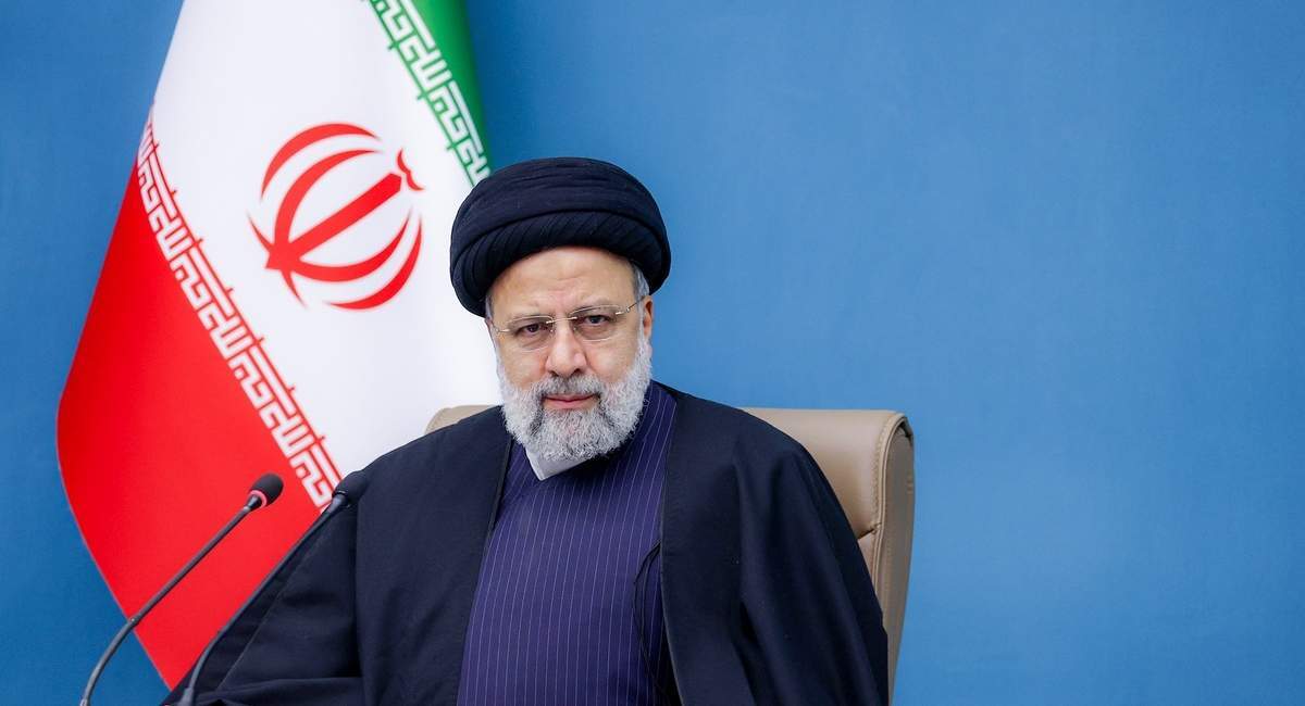 شهید رئیسی موفقترین رئیسجمهور در کاهش نرخ فقر شهید رئیسی موفقترین رئیسجمهور در کاهش نرخ فقر