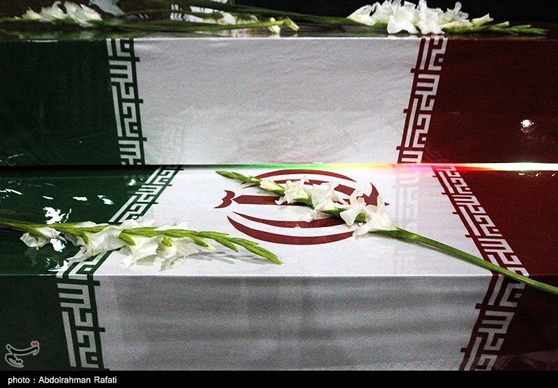 استقبال از 4 شهید گمنام در دبیرستان شریعتی همدان