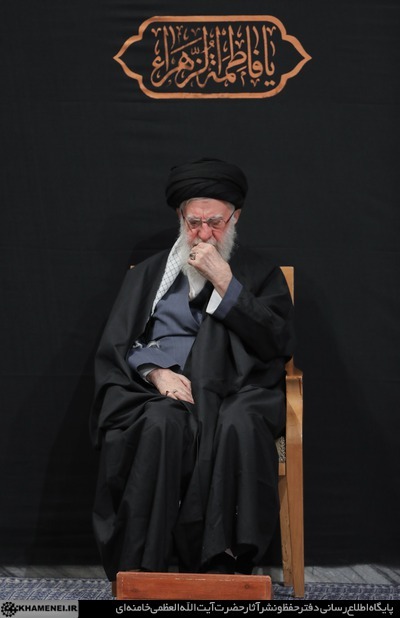 اولین شب مراسم عزاداری ایام شهادت حضرت فاطمةالزهرا سلام‌الله‌علیها در حسینیه امام خمینی(ره)