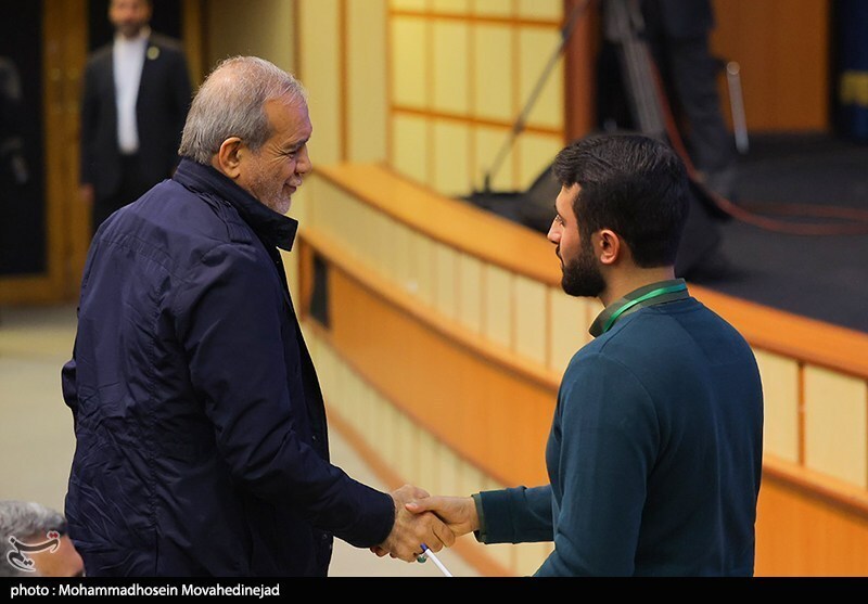 مراسم گرامیداشت روز دانشجو با حضور رئیس جمهور مراسم گرامیداشت روز دانشجو با حضور رئیس جمهور