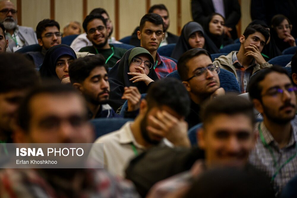 مراسم گرامیداشت روز دانشجو با حضور رئیس جمهور مراسم گرامیداشت روز دانشجو با حضور رئیس جمهور