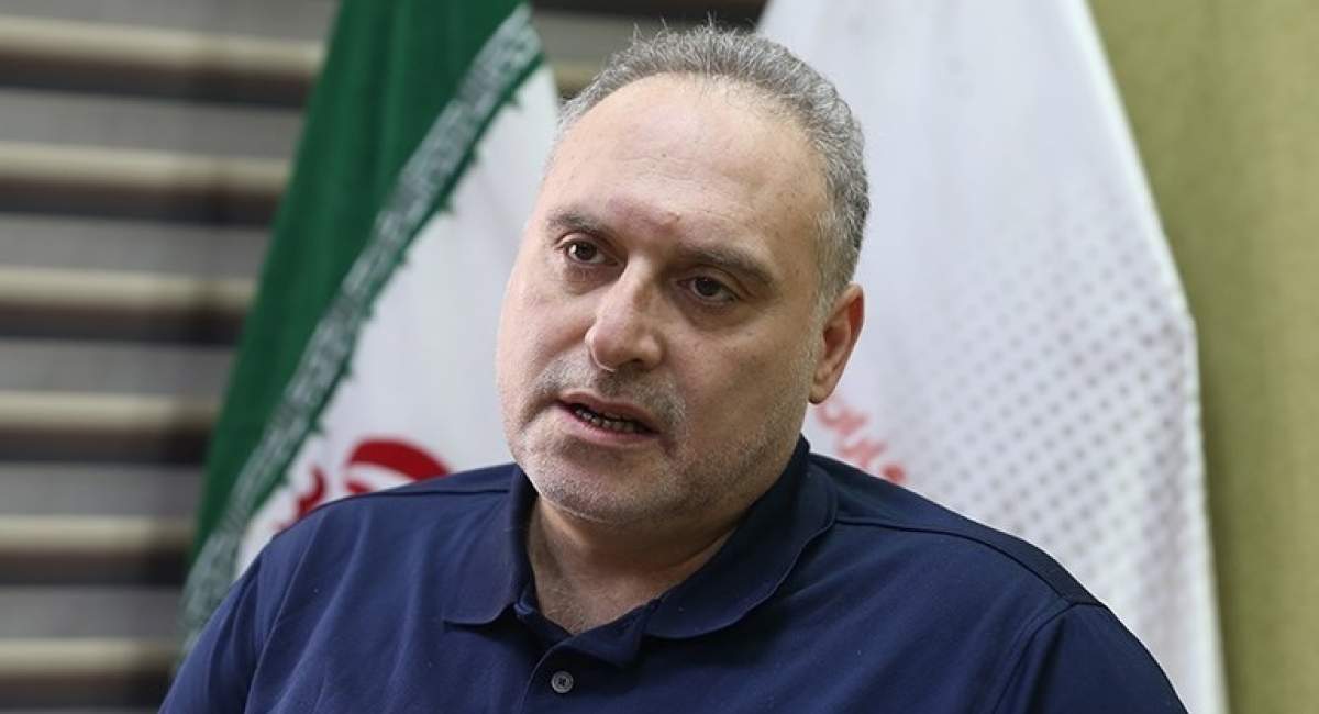 قصیدهای خواندنی از افشین علا برای جزایر سهگانه