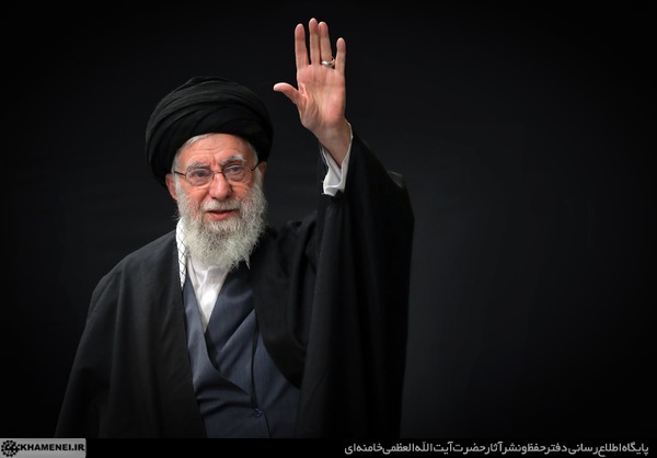 رهبر انقلاب الگوی پاسداشت شهیده راه ولایت؛ آقا جان نذرتان قبول!