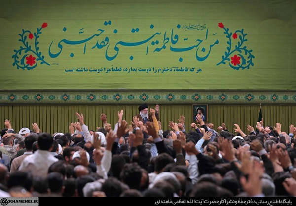 مراسم جشن میلاد حضرت زهرا سلاماللهعلیها در حسینیه امام خمینی(ره) با حضور رهبر انقلاب مراسم جشن میلاد حضرت زهرا سلاماللهعلیها در حسینیه امام خمینی(ره) با حضور رهبر انقلاب