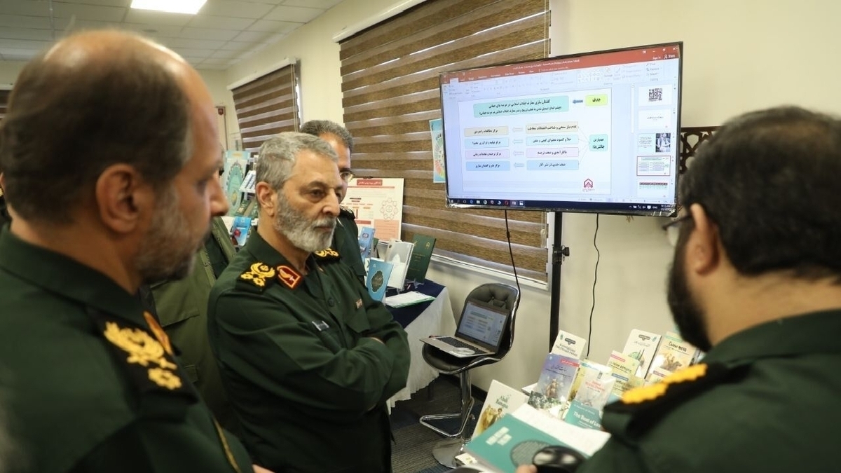 سرلشکر موسوی: اکتساب فناوری&zwnj;های نوظهور و اقتدارآفرین ضروری است