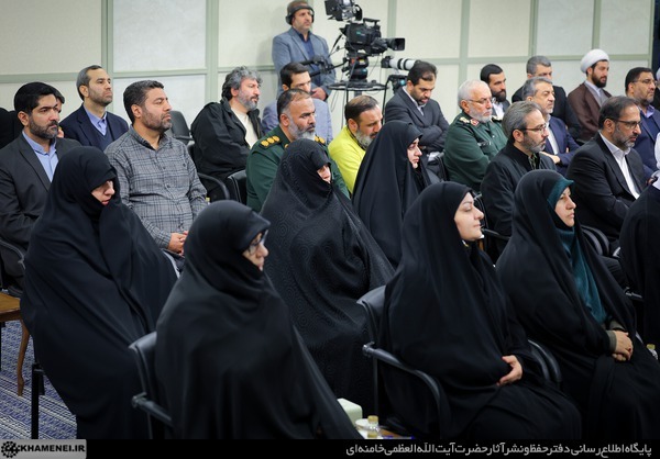 دیدار دستاندرکاران کنگره شهدای استان البرز دیدار دستاندرکاران کنگره شهدای استان البرز