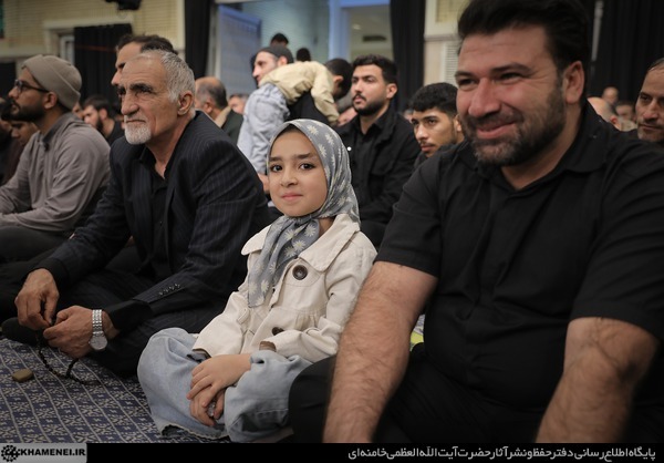 آخرین شب مراسم عزاداری ایام شهادت حضرت فاطمةالزهرا سلام‌الله‌علیها در حسینیه امام خمینی(ره)