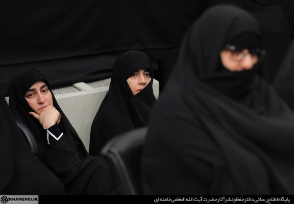 آخرین شب مراسم عزاداری ایام شهادت حضرت فاطمةالزهرا سلام‌الله‌علیها در حسینیه امام خمینی(ره)