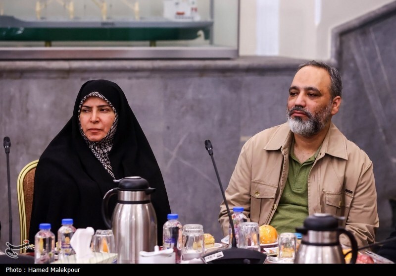 نشست صمیمانه رئیس مجلس با مدیران رسانههای کشور نشست صمیمانه رئیس مجلس با مدیران رسانههای کشور