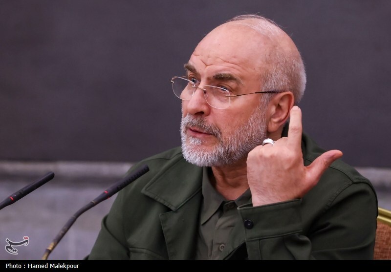 نشست صمیمانه رئیس مجلس با مدیران رسانههای کشور نشست صمیمانه رئیس مجلس با مدیران رسانههای کشور